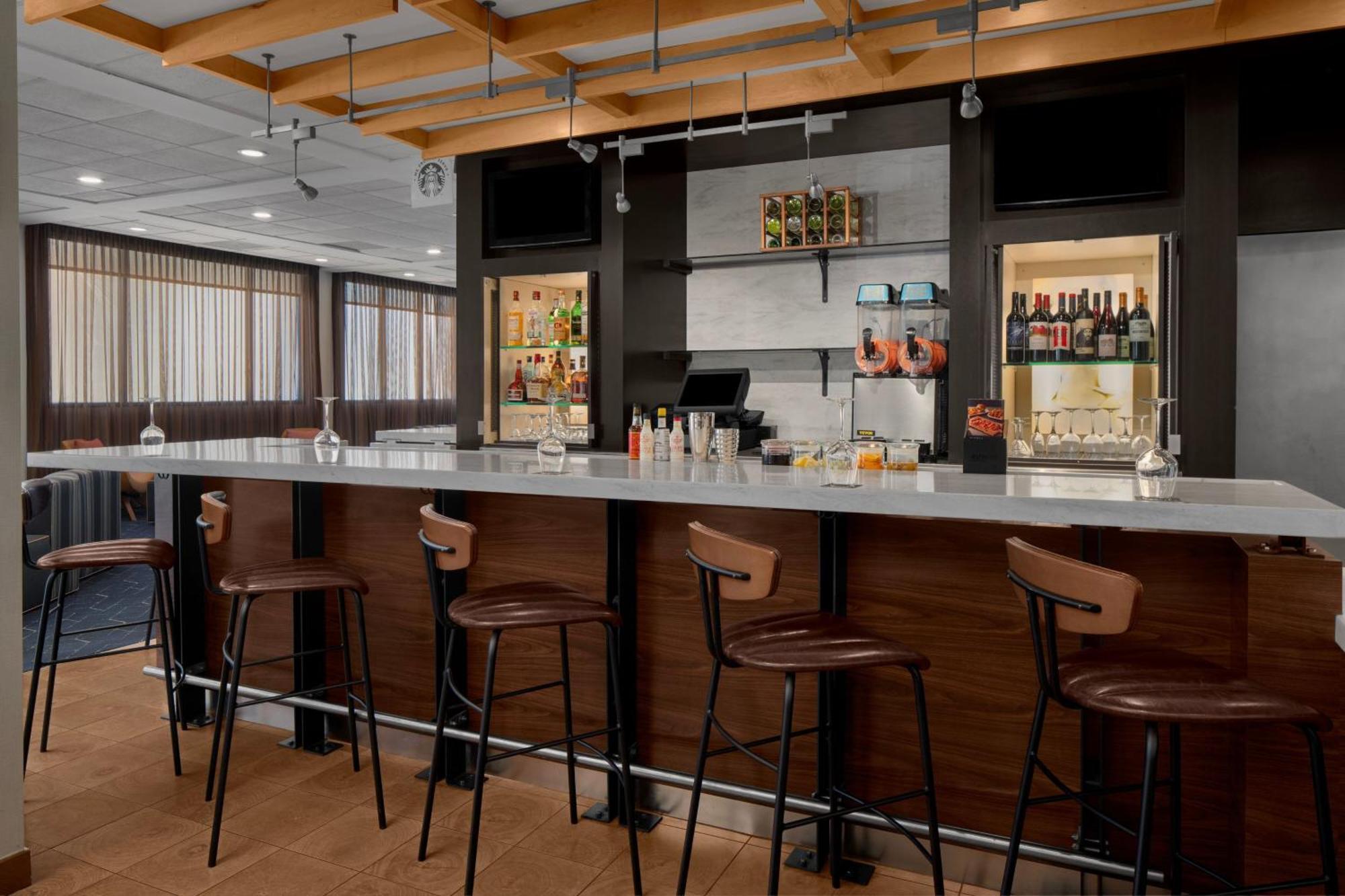 Courtyard By Marriott Cypress Anaheim / Orange County Hotel Bagian luar foto