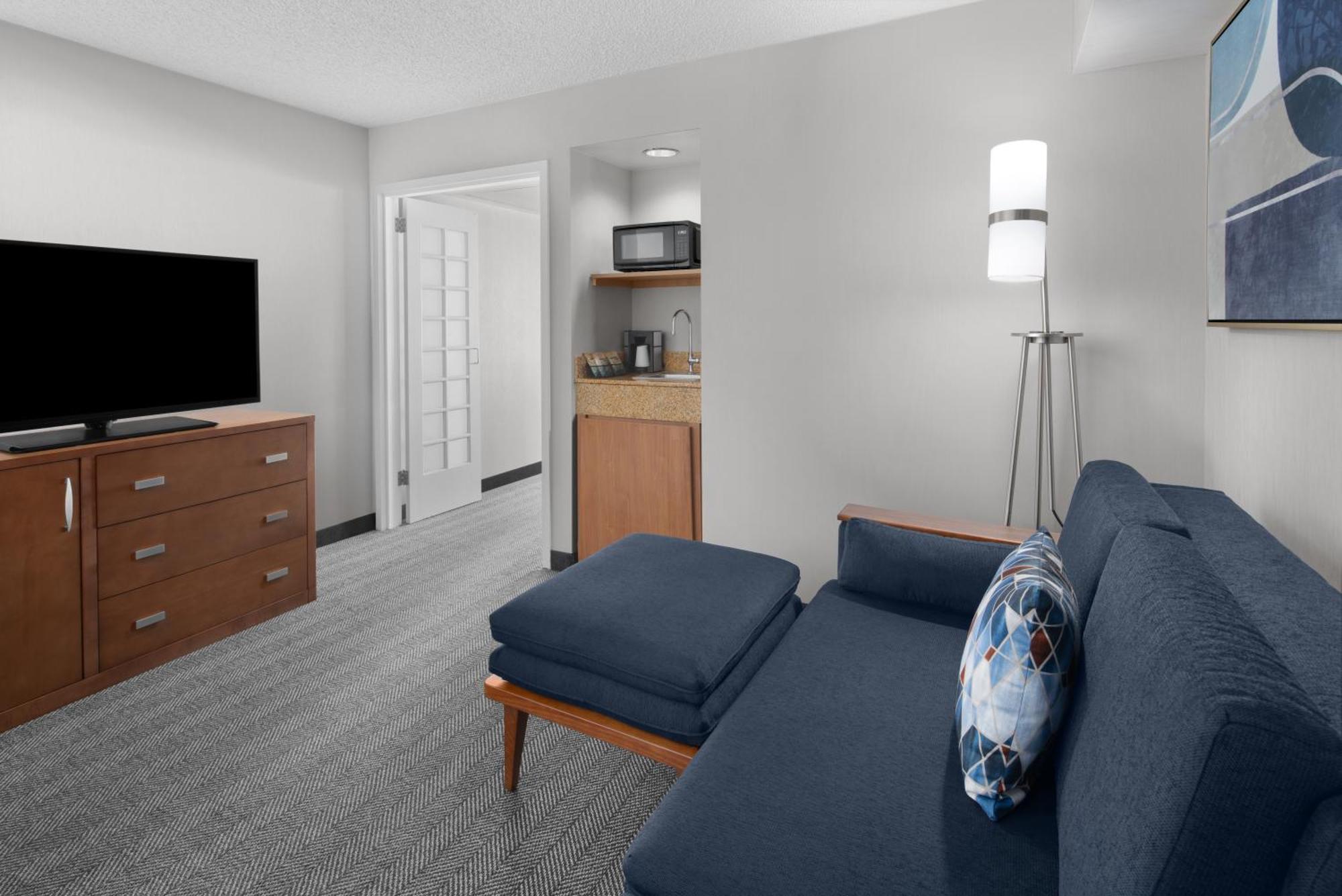 Courtyard By Marriott Cypress Anaheim / Orange County Hotel Bagian luar foto